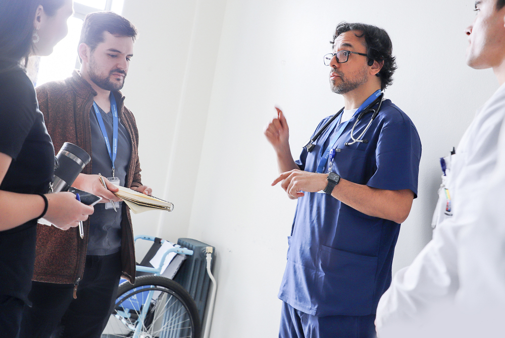 Preguntas, felicitaciones y reclamos - Hospital Clínico Universidad de Chile